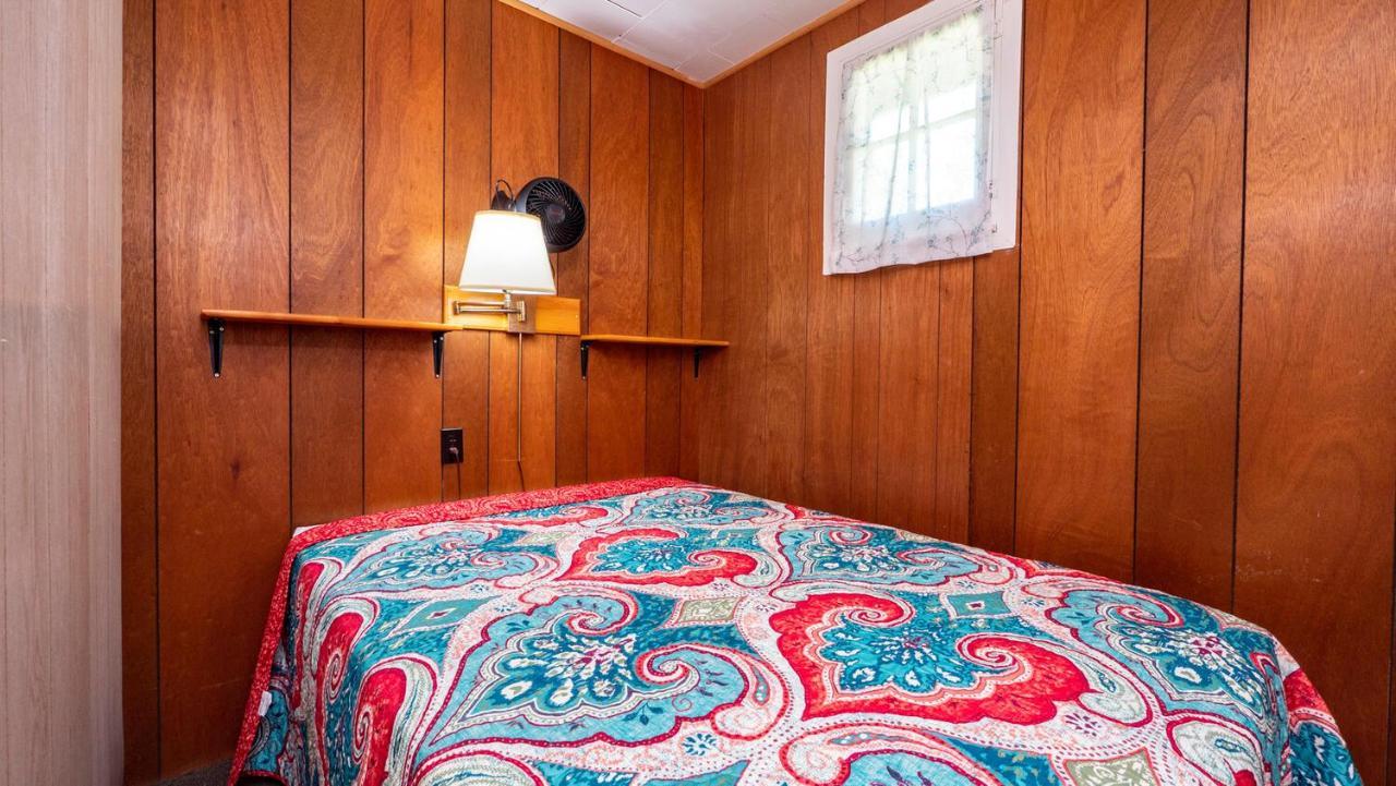 Bel Air Cottages And Motel ソーブル・ビーチ エクステリア 写真