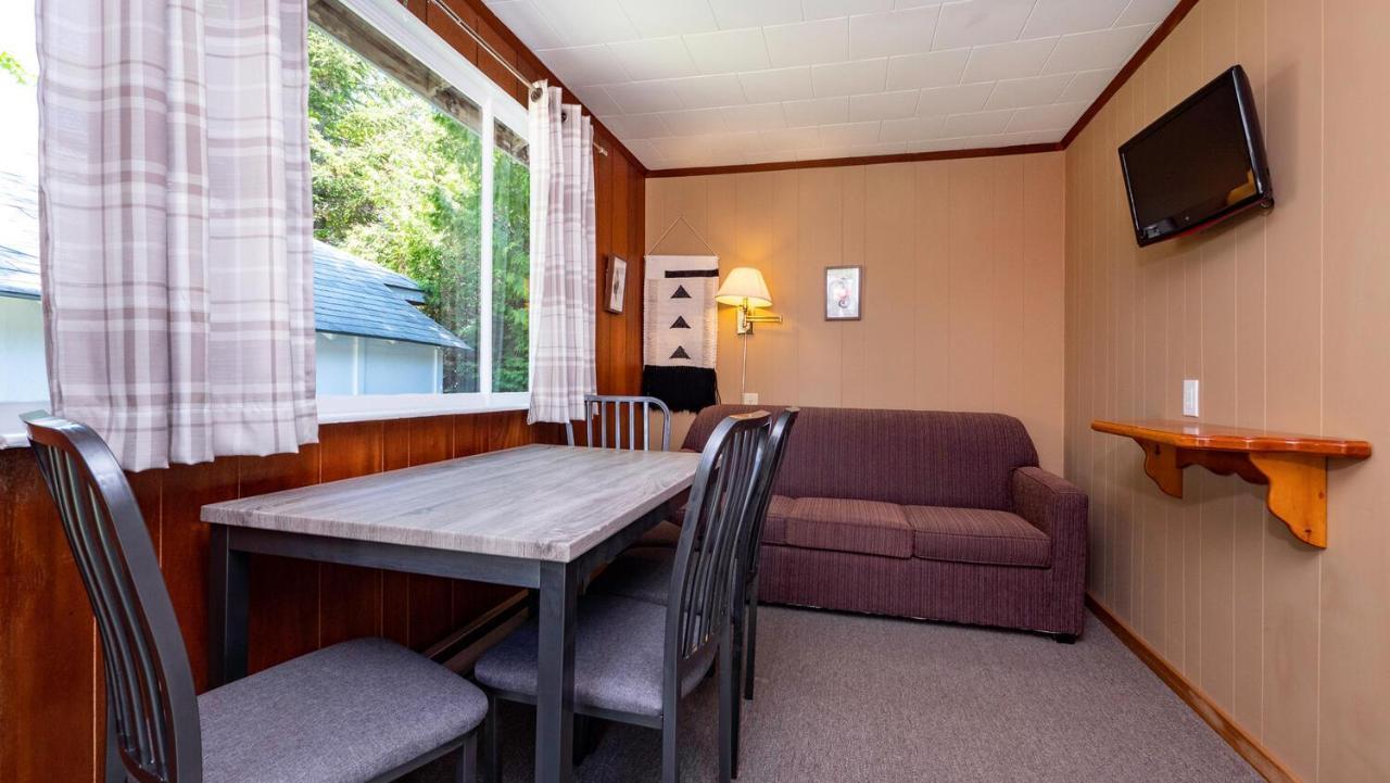 Bel Air Cottages And Motel ソーブル・ビーチ エクステリア 写真