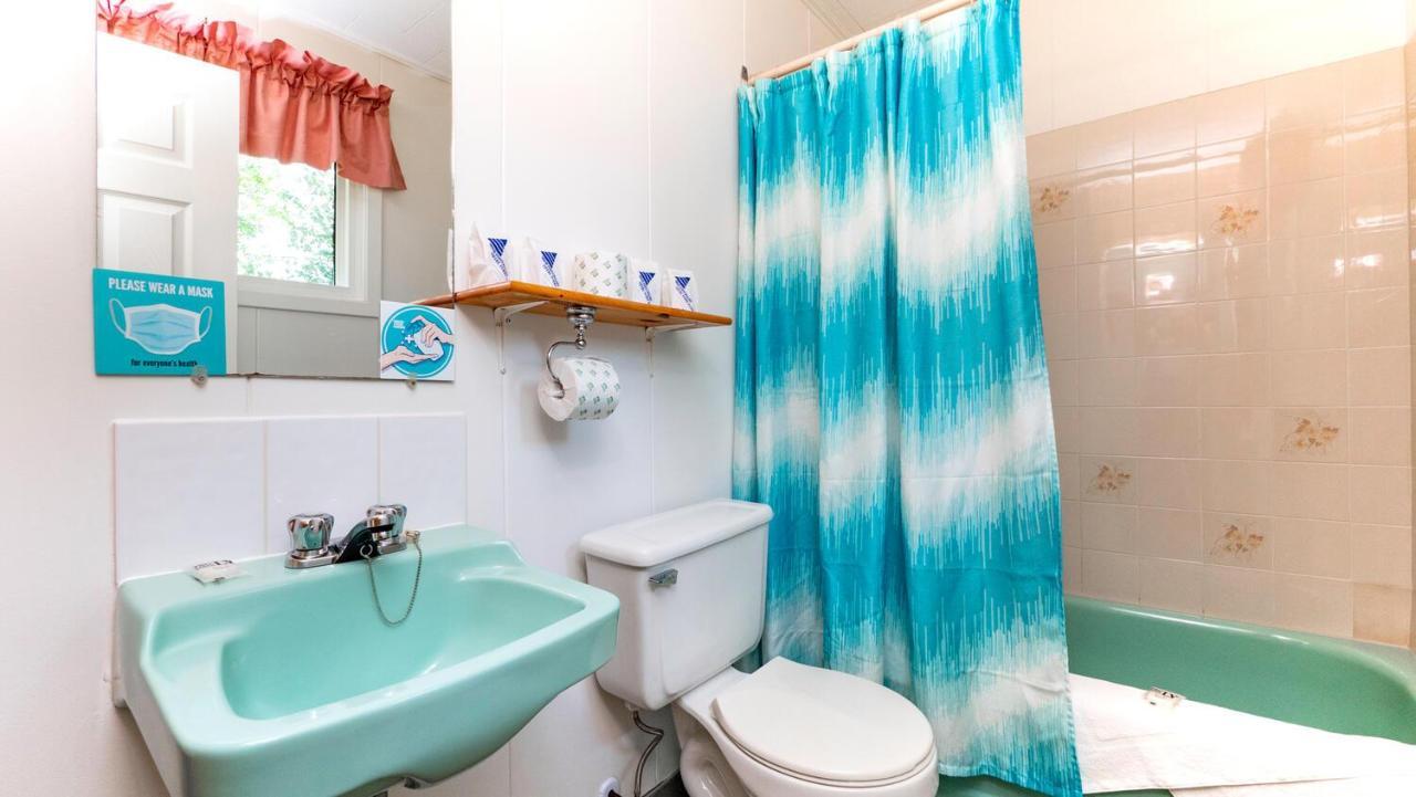 Bel Air Cottages And Motel ソーブル・ビーチ エクステリア 写真