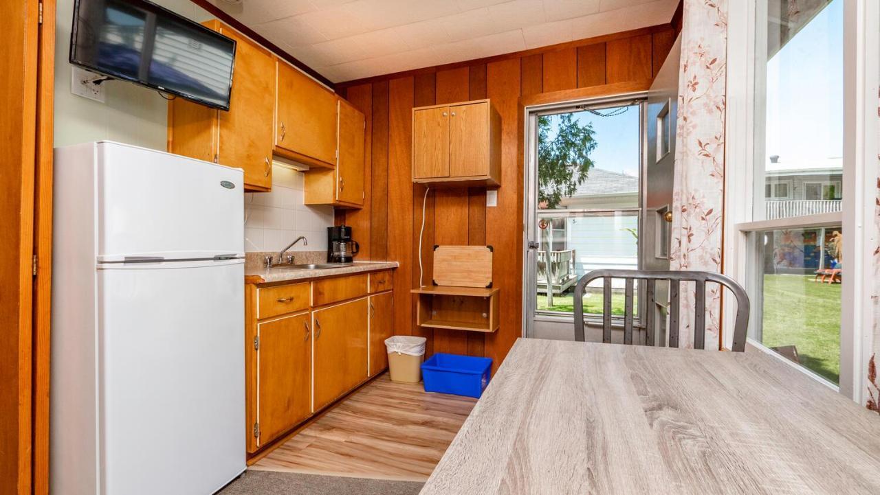 Bel Air Cottages And Motel ソーブル・ビーチ エクステリア 写真