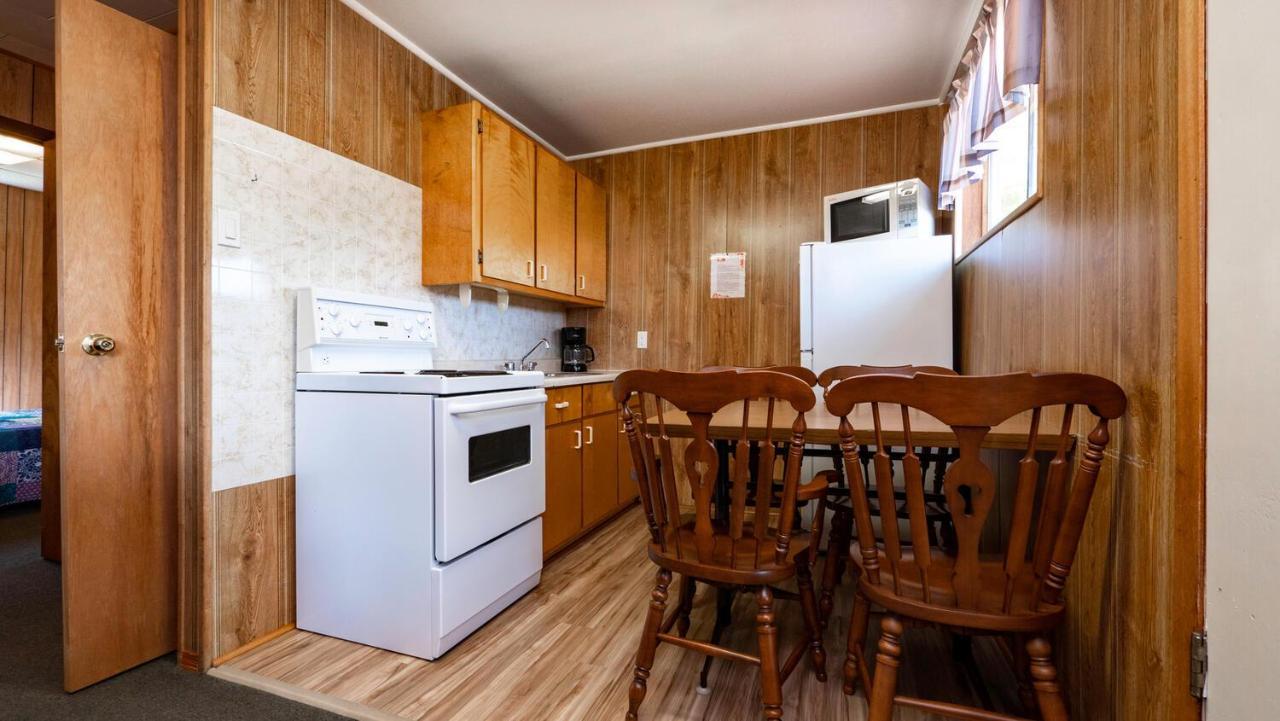 Bel Air Cottages And Motel ソーブル・ビーチ エクステリア 写真