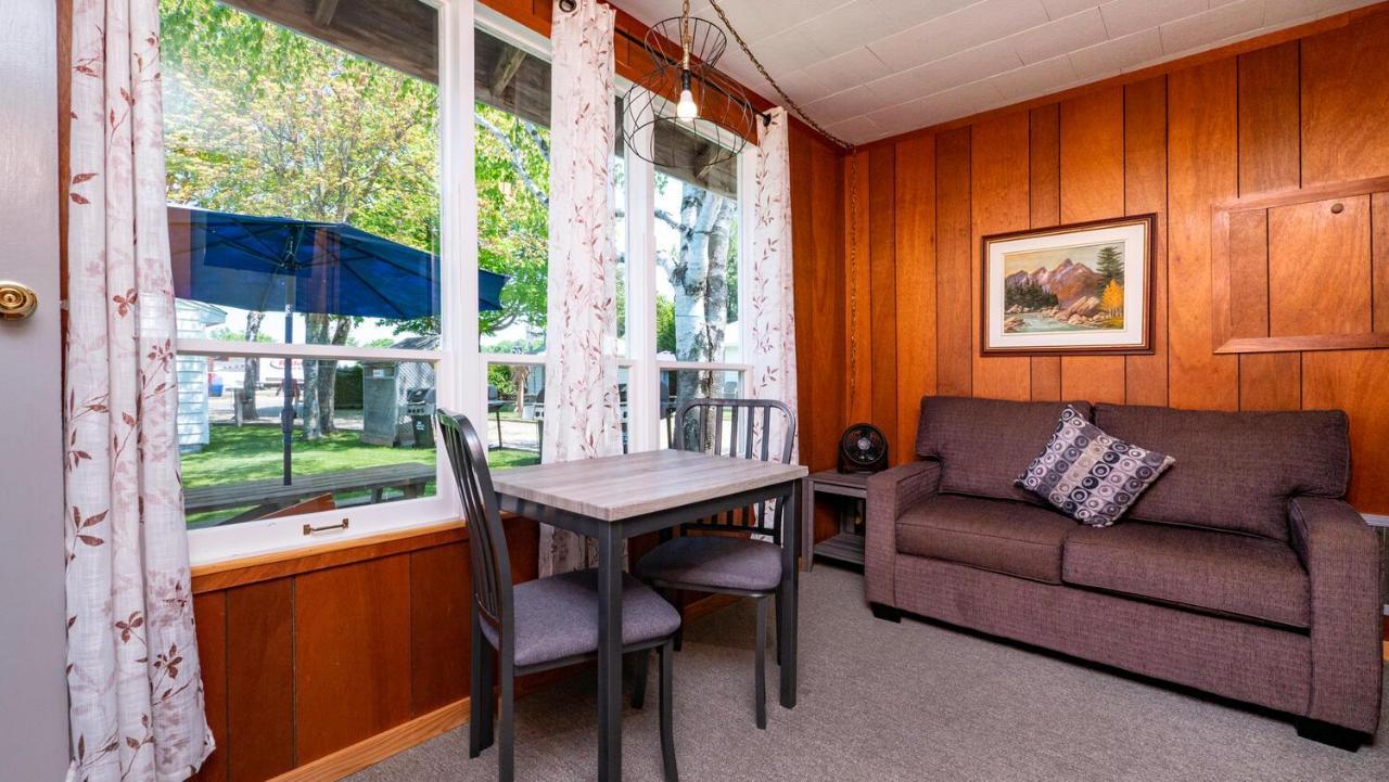 Bel Air Cottages And Motel ソーブル・ビーチ エクステリア 写真