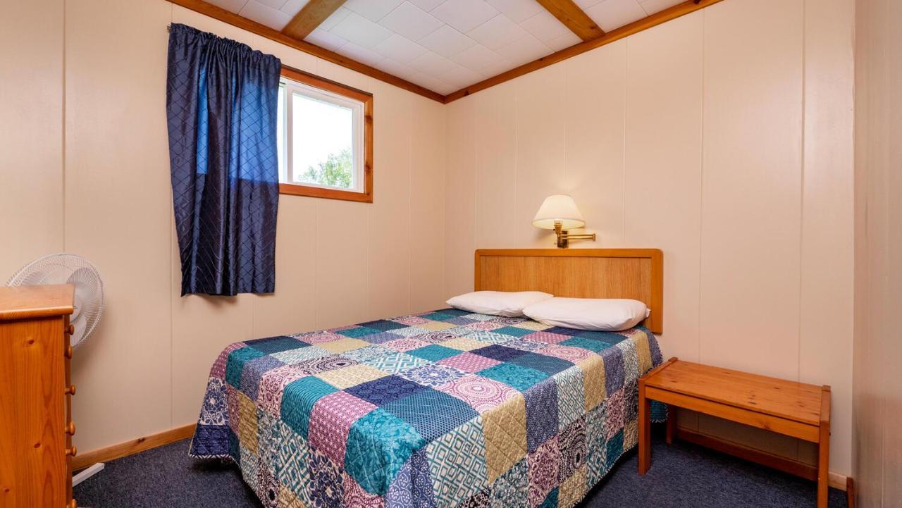 Bel Air Cottages And Motel ソーブル・ビーチ エクステリア 写真